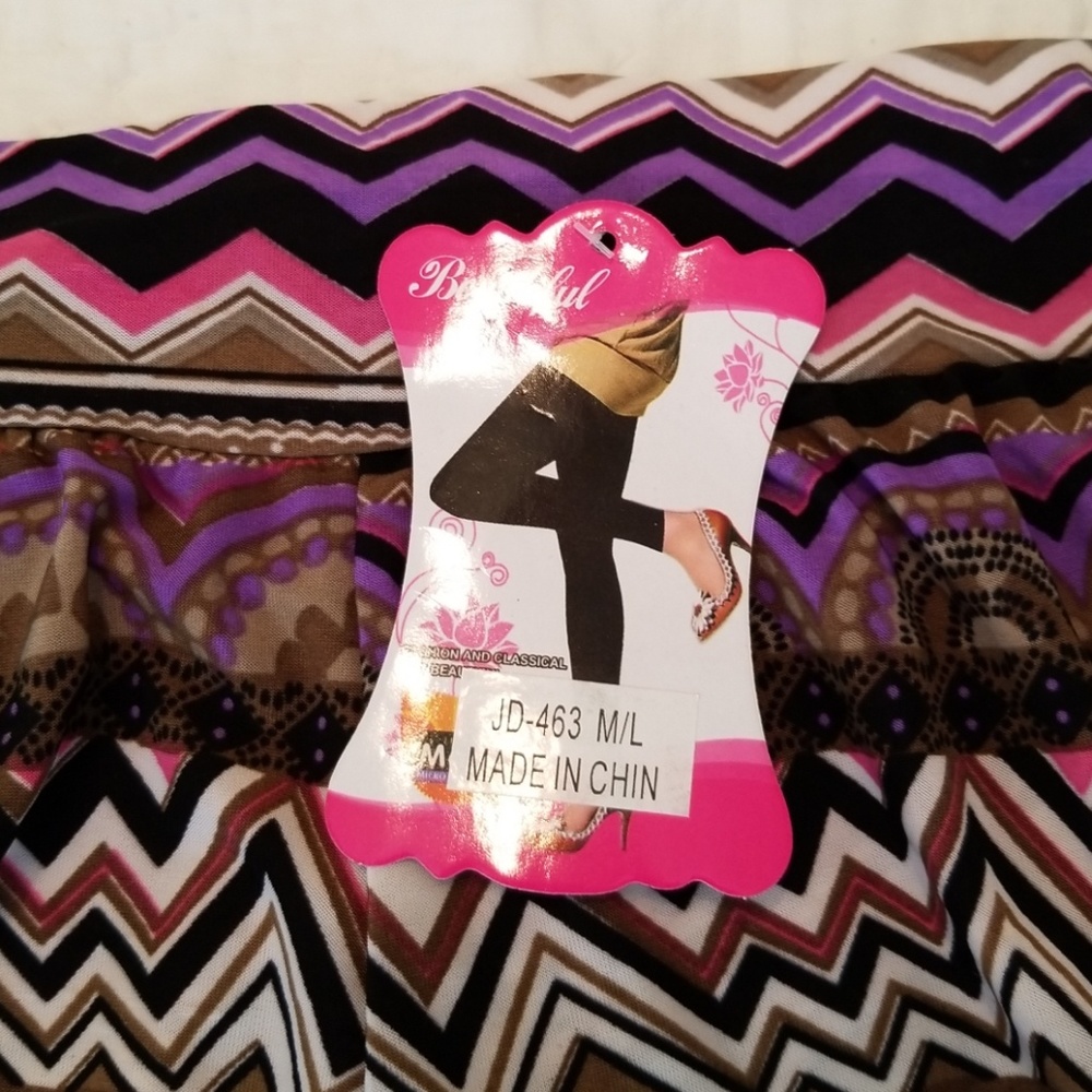 Maxi Style Shorts - Picture 2 of 5